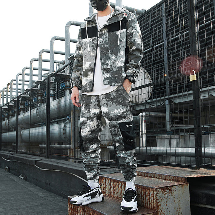 Discover the Ultimate in Style and Comfort: Men's Loose Tooling Camouflage Jacket Suit